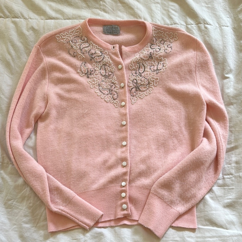 Vintage 1950s Pink Embroidered beaded Women's Cardigan